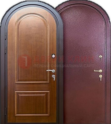 Железная арочная дверь с МДФ внутри ДА-14 в Ростове-На-Дону