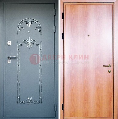 Железная дверь с ковкой ламинат внутри ДК-11 в квартиру в Ростове-На-Дону
