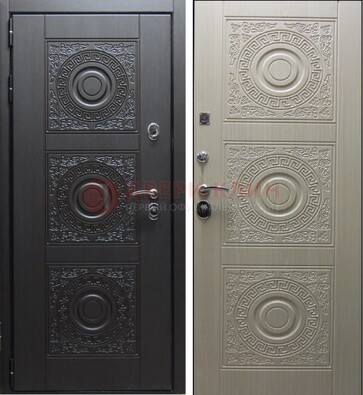 Темная стальная дверь с МДФ ДМ-161 для коттеджа в Ростове-На-Дону