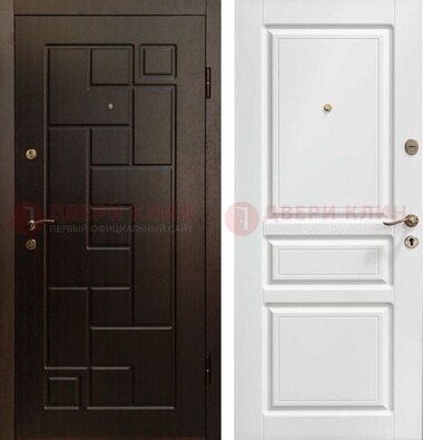 Входная дверь Коричневая металлическая филенчатая с белой МДФ внутри ДМ-241 в Ростове-На-Дону