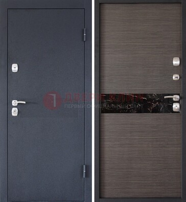 Черная железная дверь с порошковым напылением МДФ внутри ДП-114 в Ростове-На-Дону