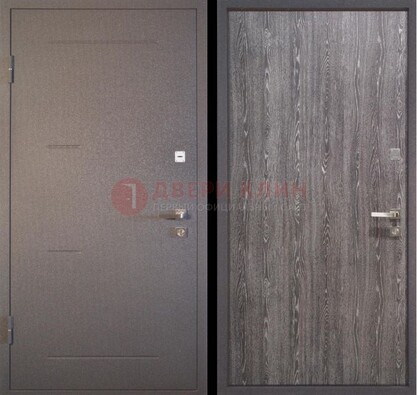 Серая металлическая дверь с порошковым напылением ДП-148 в Ростове-На-Дону