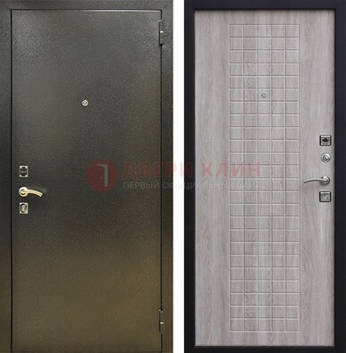 Железная темная дверь с порошковым покрытием и филенчатой МДФ ДП-297 в Ростове-На-Дону
