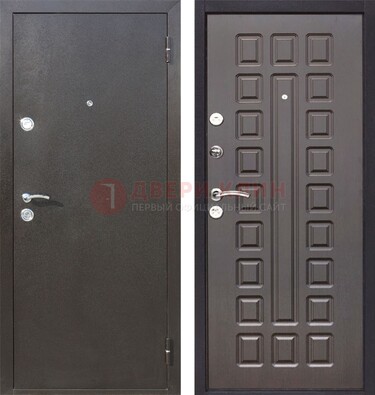 Коричневая железная дверь с порошковым окрасом ДП-63 в Ростове-На-Дону