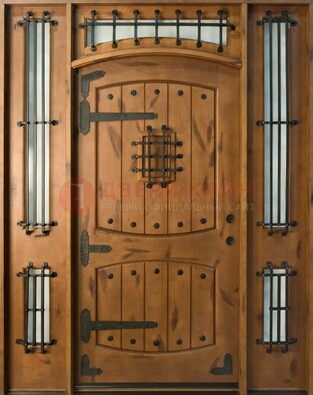 Парадная дверь с коваными элементами ДПР-68 в коттедж в Ростове-На-Дону