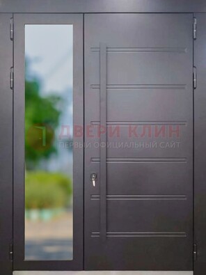 Чёрная двухстворчатая металлическая дверь со стеклом ДС-60 в Ростове-На-Дону