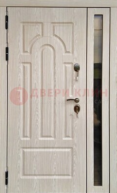 Белая металлическая дверь со стеклом ДС-68 в Ростове-На-Дону