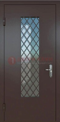 Темная металлическая дверь с решеткой и стеклом ДС-7 в Ростове-На-Дону