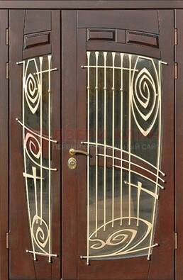 Коричневая железная дверь с большим стеклом и ковкой ДСК-203 в Ростове-На-Дону