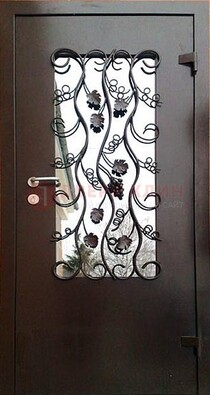 Металлическая дверь со стеклом и ковкой ДСК-43 в офис в Ростове-На-Дону