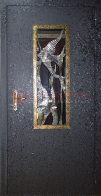Металлическая дверь со стеклом и ковкой ДСК-82 для крыльца в Ростове-На-Дону
