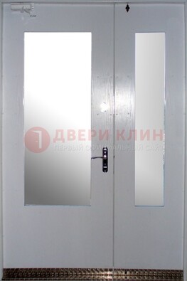 Белая  тамбурная дверь со стеклянными вставками ДТМ-18 в Ростове-На-Дону