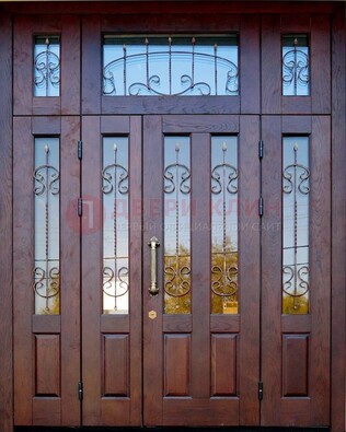 Коричневая парадная дверь с виноритом и ковкой ДВТ-168 в Ростове-На-Дону
