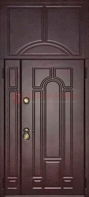 Коричневая железная дверь с виноритом и верхней фрамугой ДВТ-243 в Ростове-На-Дону