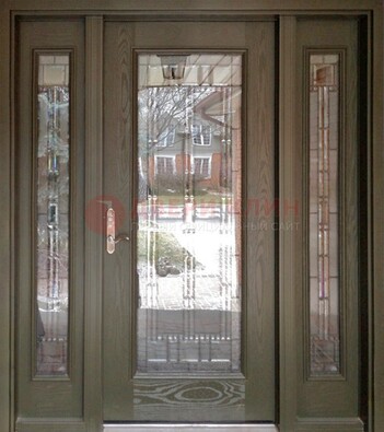 Коричневая стальная дверь с массивом дуба с витражом ВЖ-16 в Ростове-На-Дону